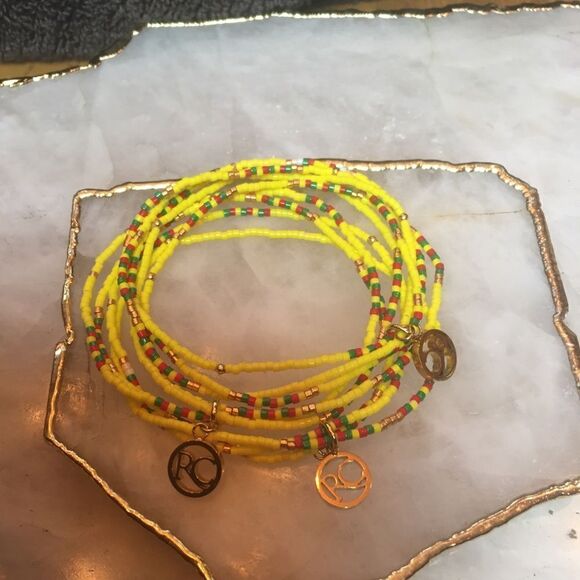 SUMMER YELLOW Three Strand Beaded Bracelets! - Picture 7 of 8